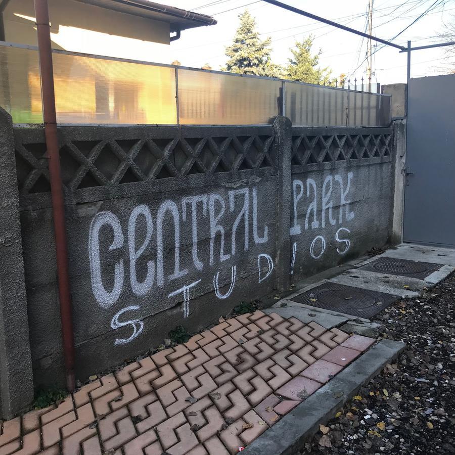 Central Park Studios 布加勒斯特 外观 照片
